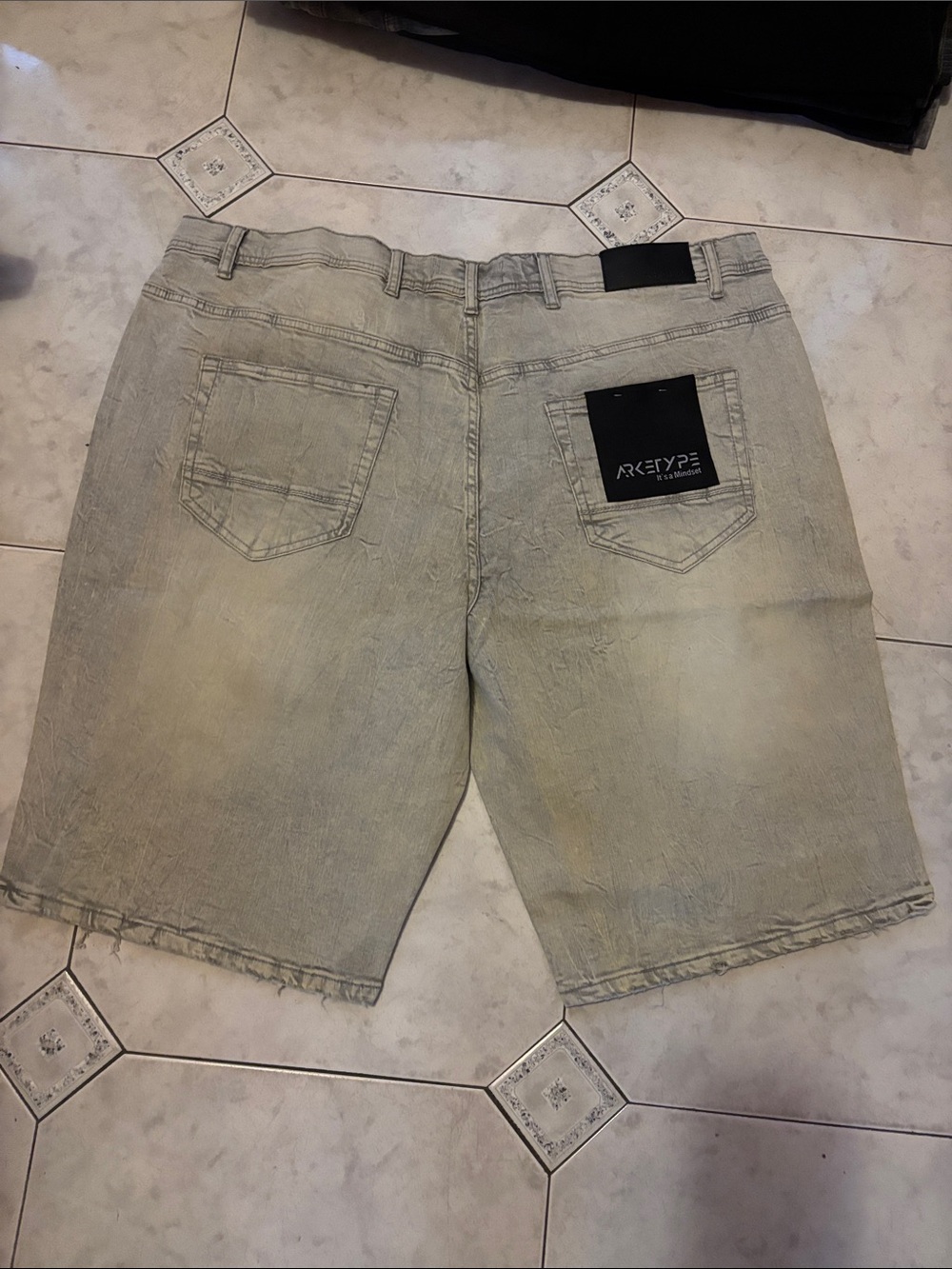 Hype Men's Washed Light Gray Denim Shorts with stretch